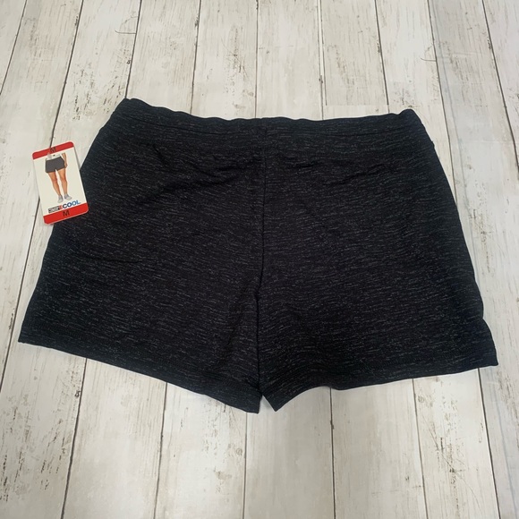 32 degrees Black/Dark Gray Pull on Fleece Shorts - Picture 3 of 11